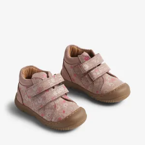 Bootie Ivalo - rose white flowers