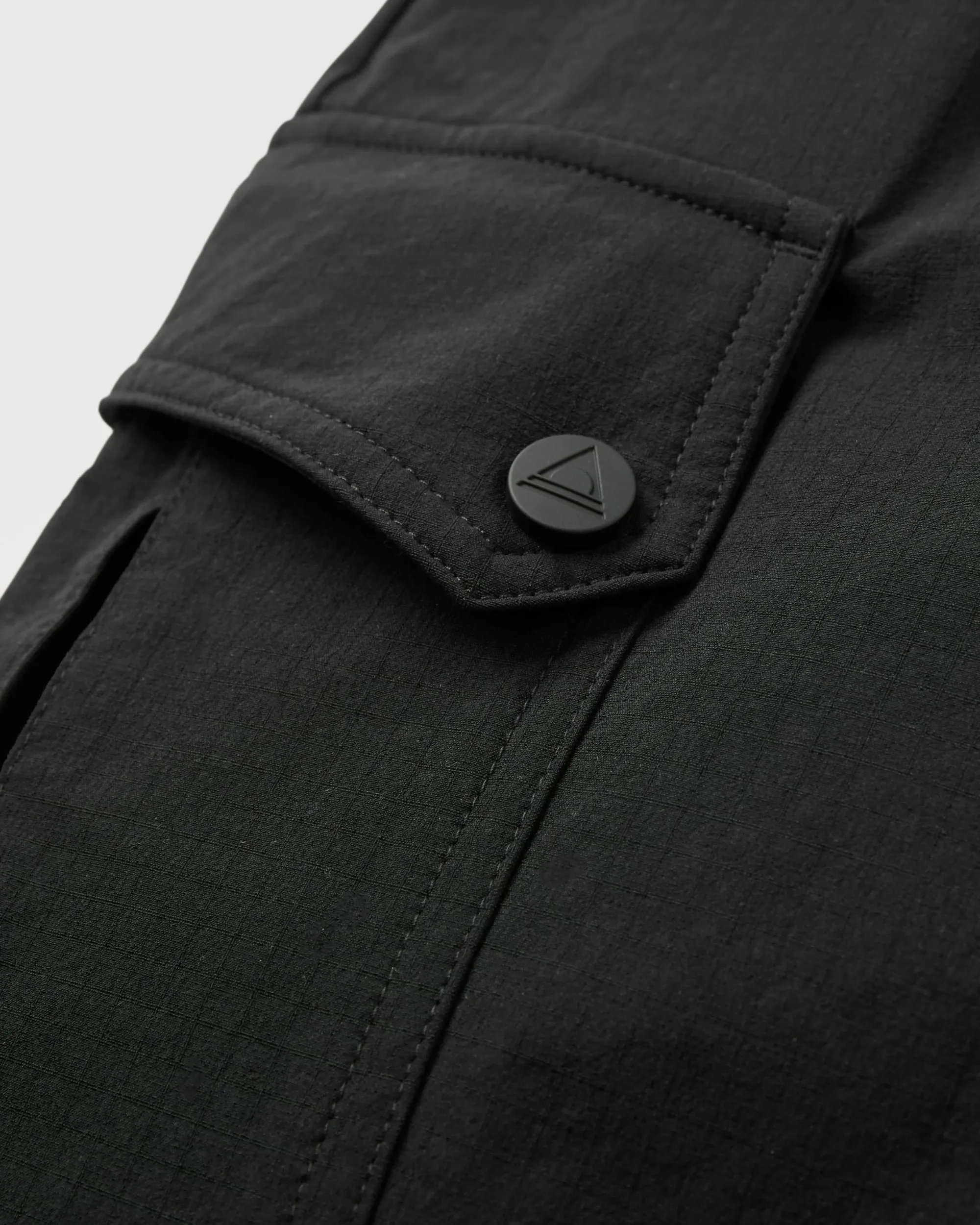 Sandstone Recycled Active Trail Short - Black