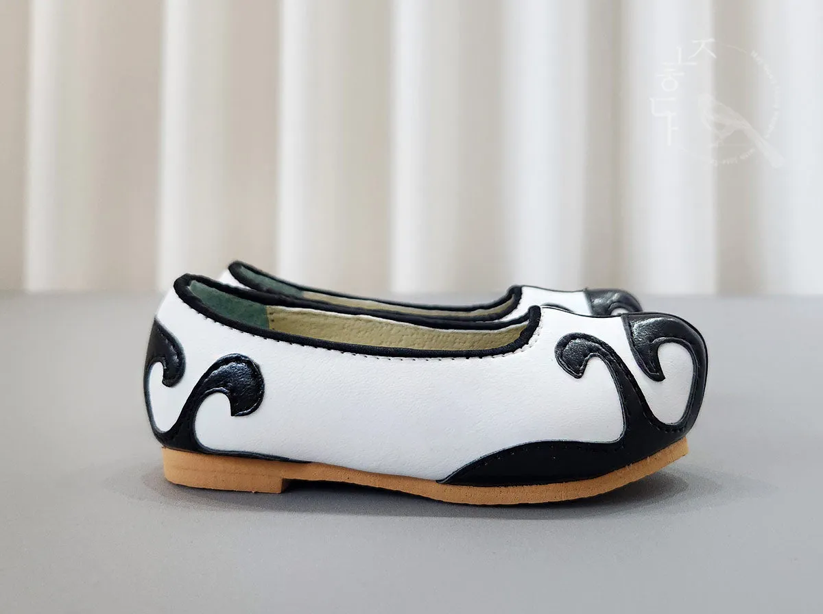 Traditional Baby Boy Hanbok Shoes in White & Black