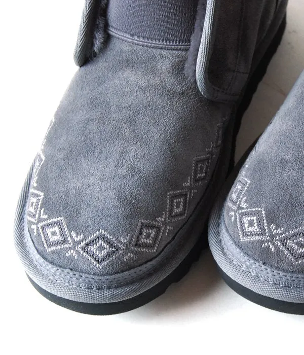 White Mountaineering/WM  UGG EMBROIDERED FRONT GORE BOOTS MENS (GRAY)