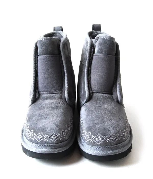 White Mountaineering/WM  UGG EMBROIDERED FRONT GORE BOOTS MENS (GRAY)
